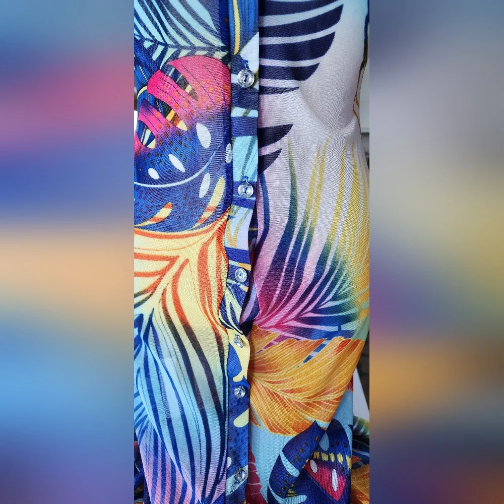 Queen Mania Women's Miami Nights Floral Print Shear Cover‎ Up Long Sleeve Size M